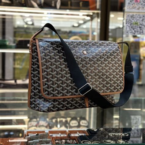 goyard messenger black|Capetien MM Messenger Bag .